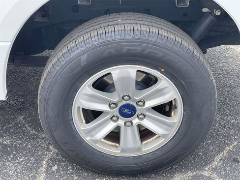 Used 2017 Ford F150 XL w/ Equipment Group 101A Mid image 9