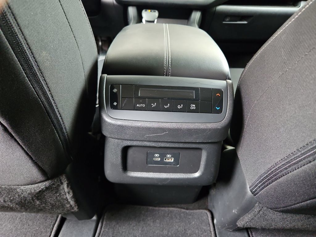 Used 2024 Nissan Pathfinder SV FWD image 28