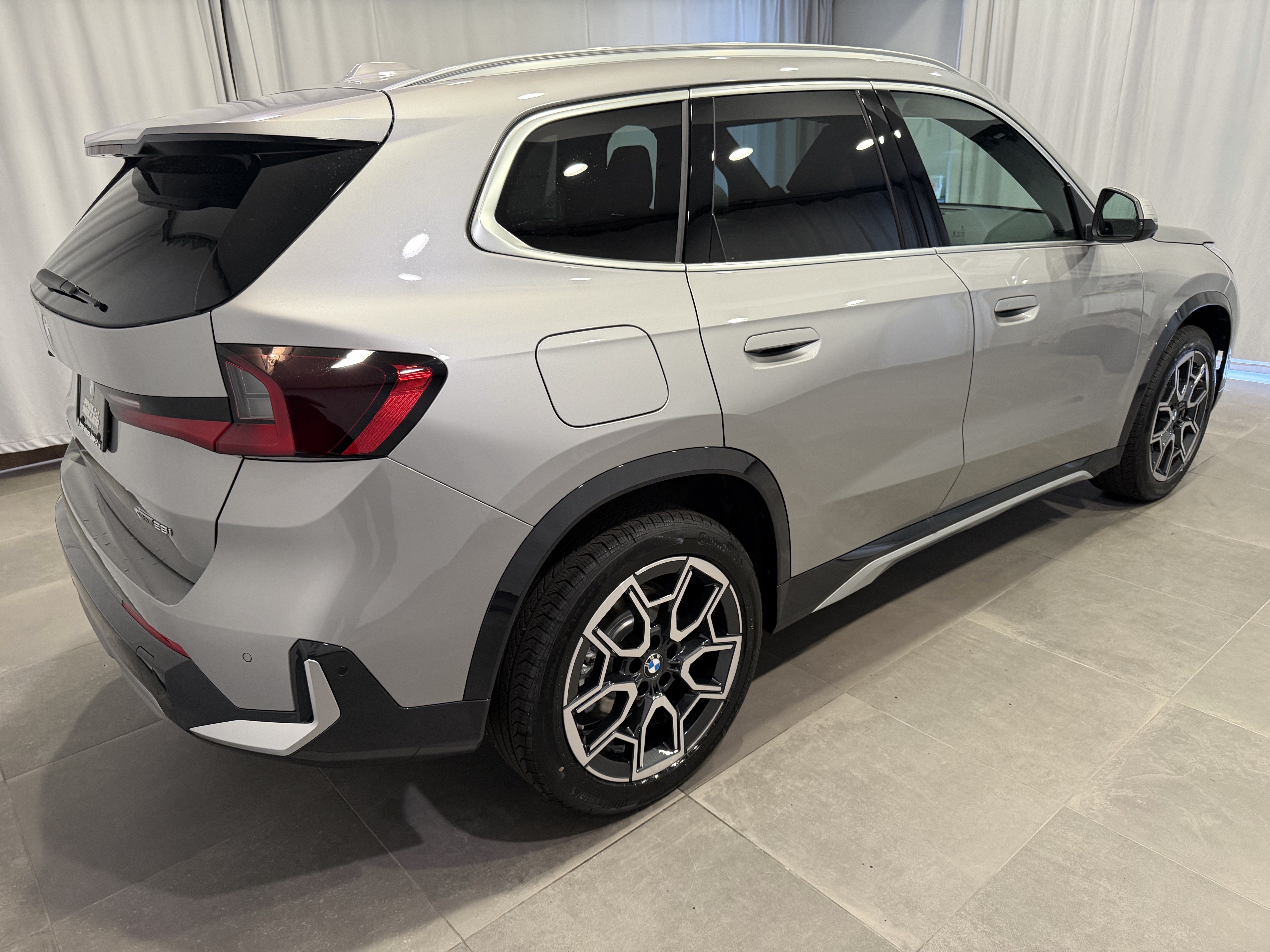 New 2026 BMW X1 xDrive28i w/ Technology Package AWD/4WD image 6