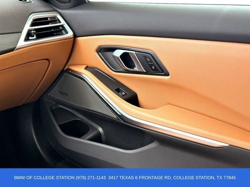 Used 2025 BMW M340i w/ Premium Package RWD image 26