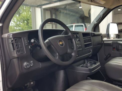 Used 2013 Chevrolet Express 3500 Extended RWD image 14
