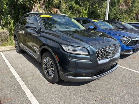 Used 2023 Lincoln Nautilus Reserve AWD/4WD image 2