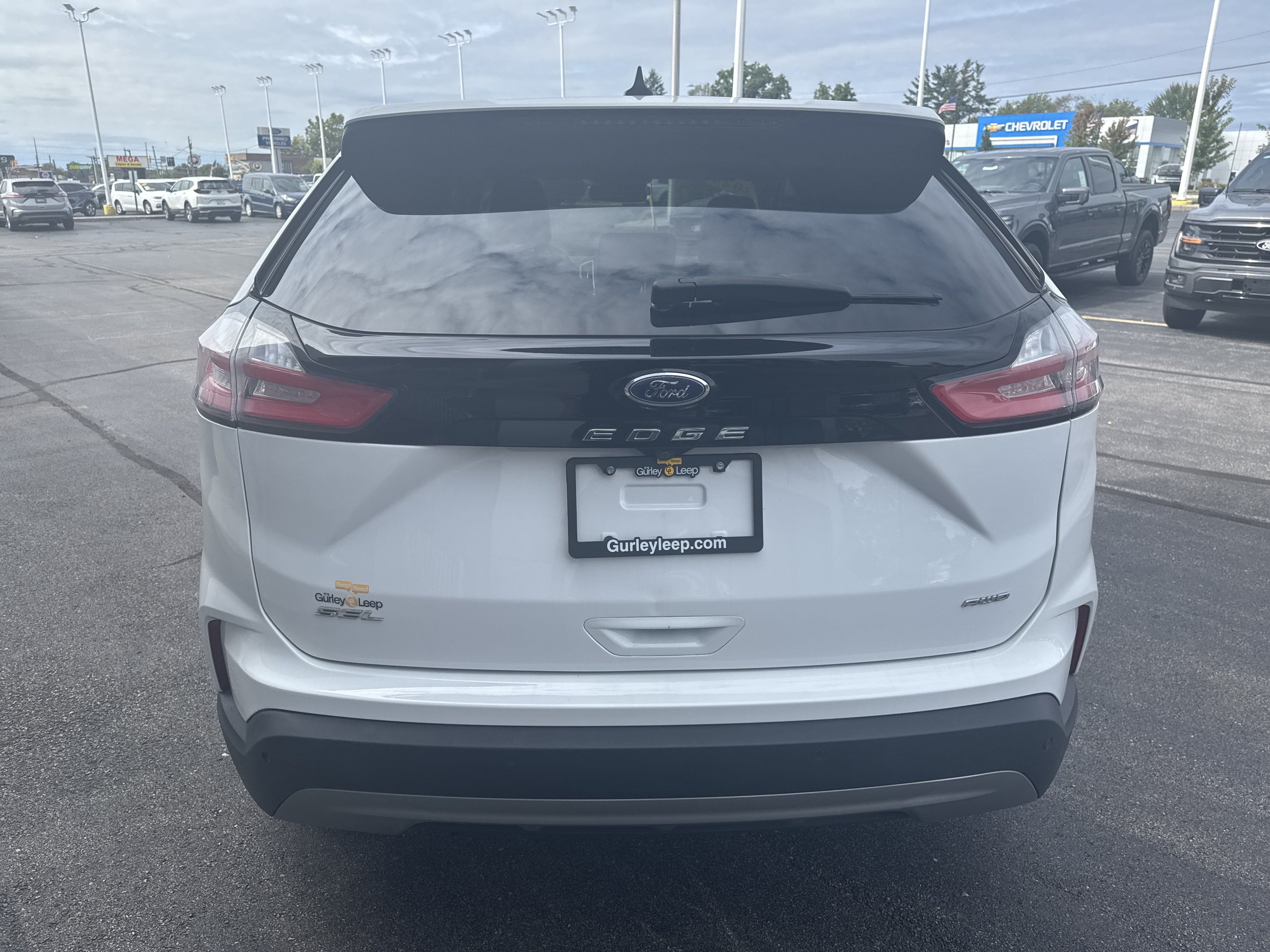 Used 2024 Ford Edge SEL AWD/4WD image 3