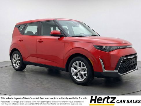 Used 2025 Kia Soul LX w/ LX Technology Package image 1