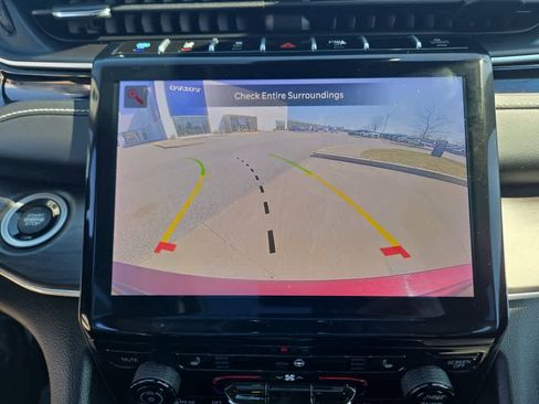 Used 2023 Jeep Grand Cherokee 4WD 4xe w/ MOPAR Finishing Package image 19