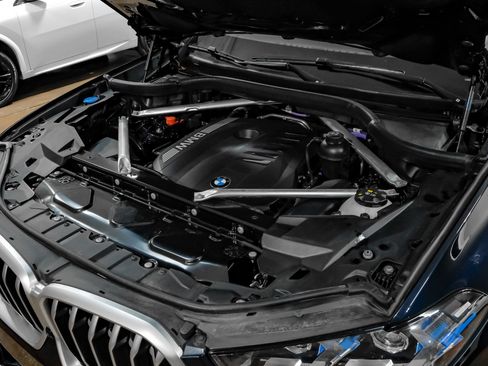 Used 2025 BMW X6 xDrive40i w/ Climate Comfort Package AWD/4WD image 52