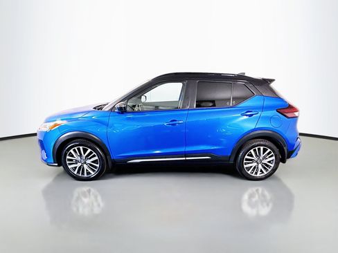 Used 2021 Nissan Kicks SR FWD image 6