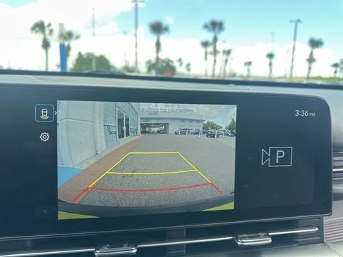 Used 2025 Hyundai Kona SEL image 31