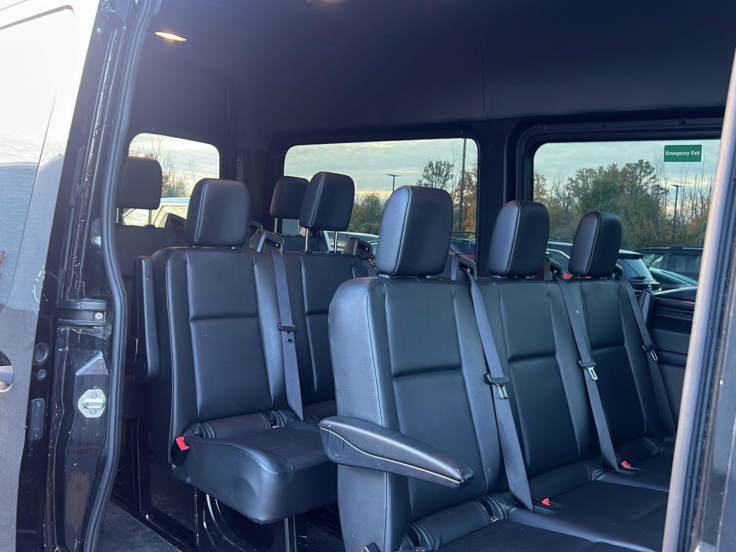 Used 2019 Mercedes-Benz Sprinter 2500 image 3
