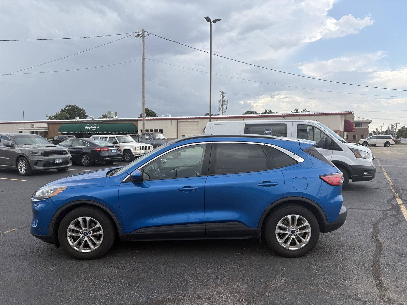 Used 2020 Ford Escape SE FWD image 5