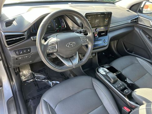Used 2020 Hyundai Ioniq Limited image 2