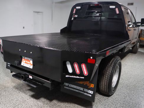 Used 2023 Ford F350 XL w/ XL Chrome Package image 7