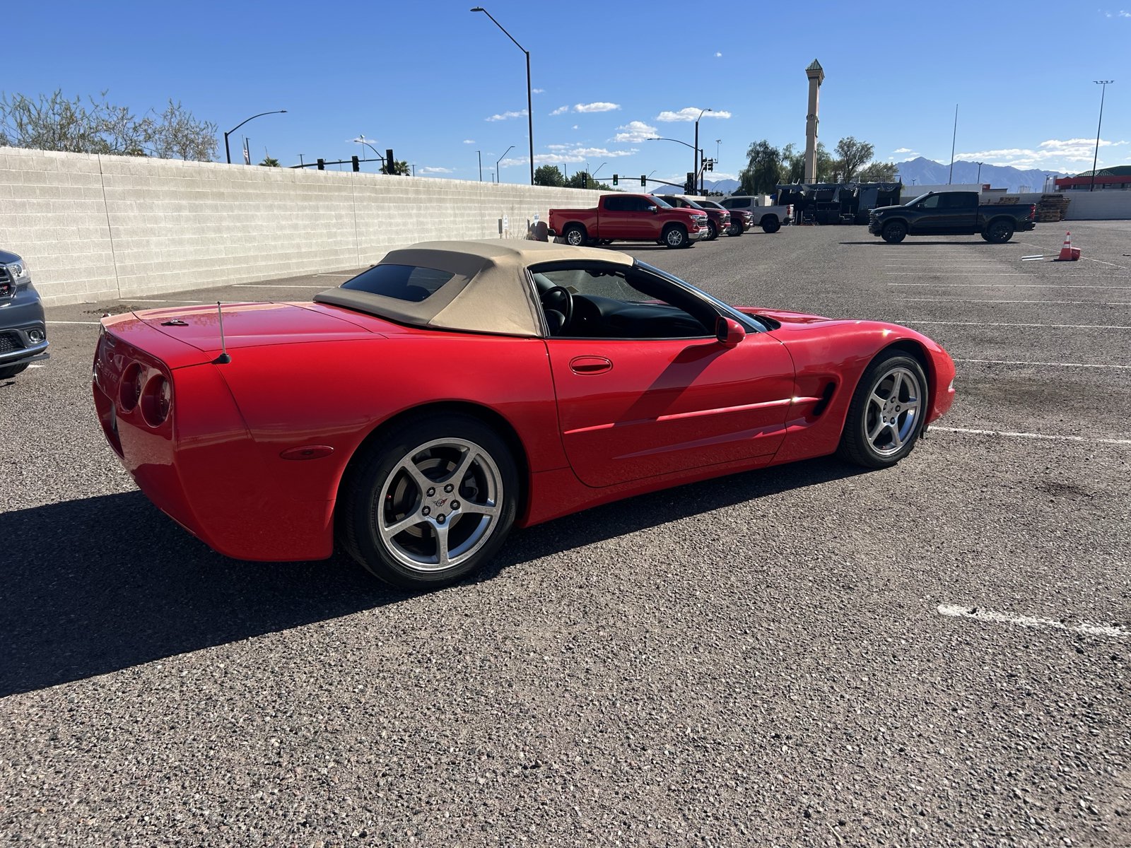 Used 2004 Chevrolet Corvette Convertible w/ Preferred Equipment Group RWD image 5
