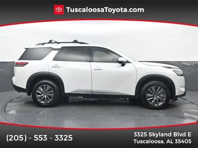 Used 2025 Nissan Pathfinder SV