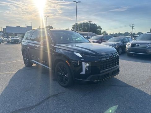 Used 2024 Hyundai Palisade XRT AWD/4WD image 3