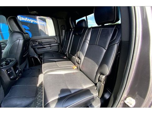 Used 2024 RAM 2500 Limited AWD/4WD image 28