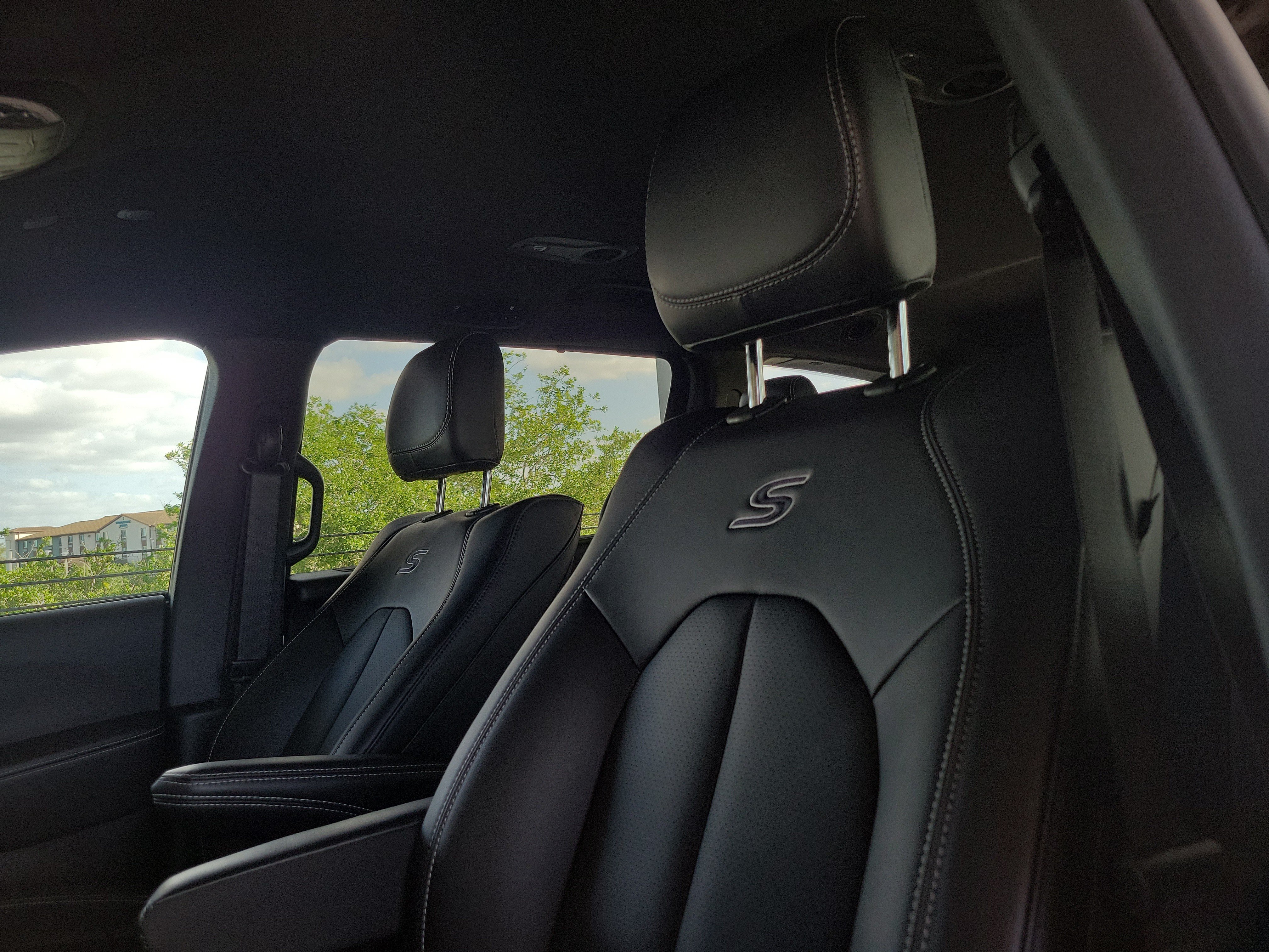 New 2026 Chrysler Pacifica Select FWD image 19