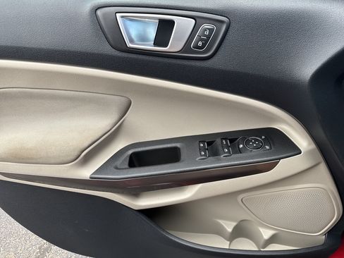 Used 2019 Ford EcoSport SE FWD image 14