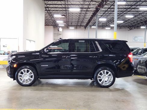 Used 2024 Chevrolet Tahoe High Country w/ Advanced Technology Package AWD/4WD image 5
