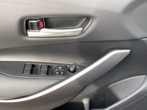 Certified 2025 Toyota Corolla SE image 23