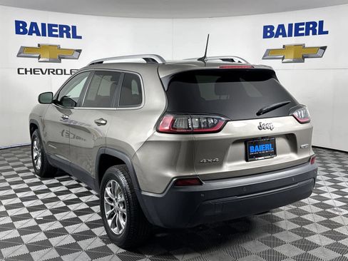 Used 2019 Jeep Cherokee Latitude Plus w/ Cold Weather Group image 3