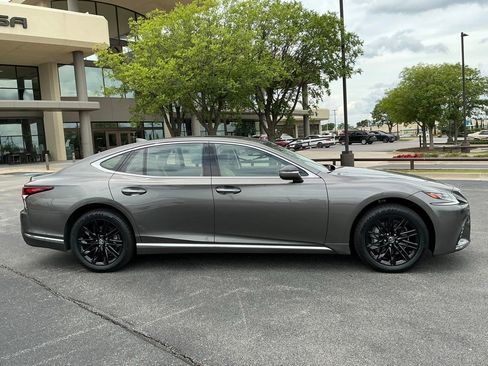 Used 2018 Lexus LS 500 w/ Interior Upgrade Package RWD image 2
