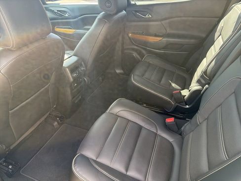 Used 2017 GMC Acadia Denali w/ Technology Package image 12