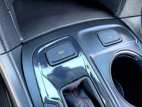 Used 2024 Chevrolet Equinox RS AWD/4WD image 31