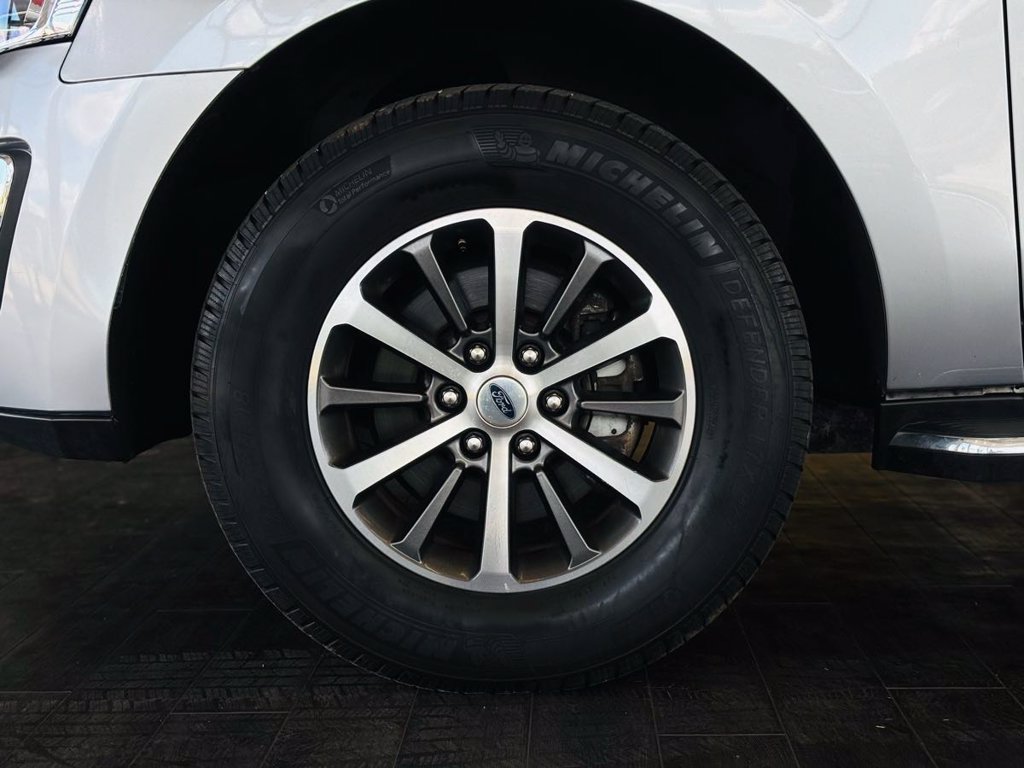 Used 2020 Ford Expedition XLT w/ Equipment Group 202A AWD/4WD image 27