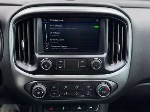 Used 2022 Chevrolet Colorado LT w/ LT Convenience Package AWD/4WD image 15