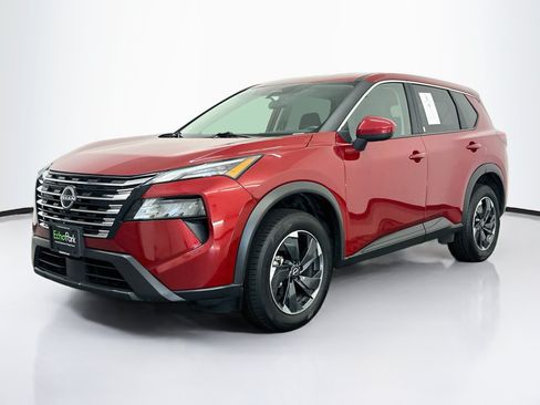 Used 2025 Nissan Rogue SV AWD/4WD image 3