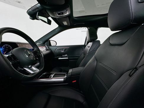 Used 2024 Mercedes-Benz GLA 35 AMG 4MATIC image 20