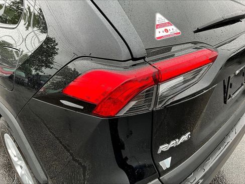 Used 2023 Toyota RAV4 LE FWD image 23