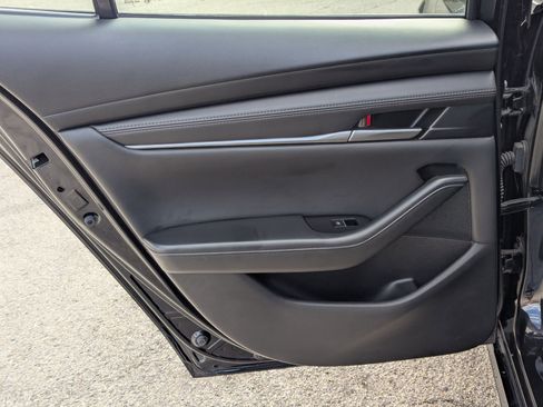 Used 2025 MAZDA MAZDA3 s image 16