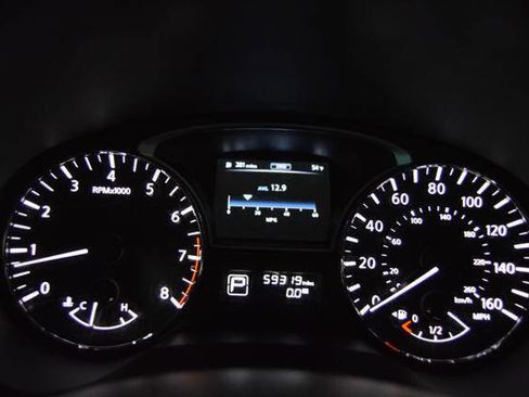 Used 2014 Nissan Pathfinder SL w/ SL Tech Package AWD/4WD image 20