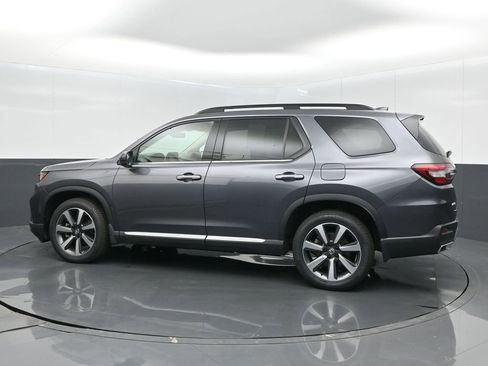 Used 2023 Honda Pilot Elite image 13