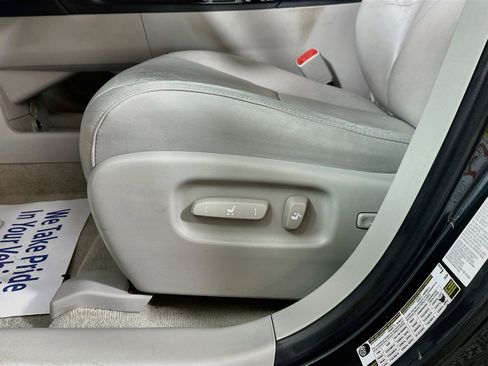 Used 2011 Lexus RX 350 AWD w/ Premium Pkg image 18