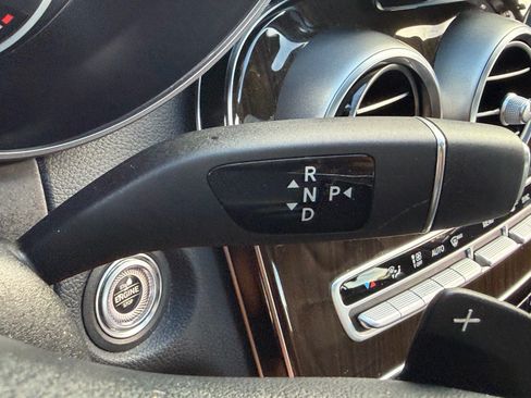 Used 2019 Mercedes-Benz C 300 4MATIC Sedan image 29