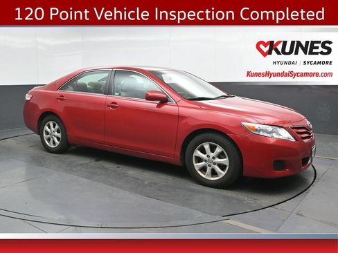 Used 2010 Toyota Camry FWD image 1