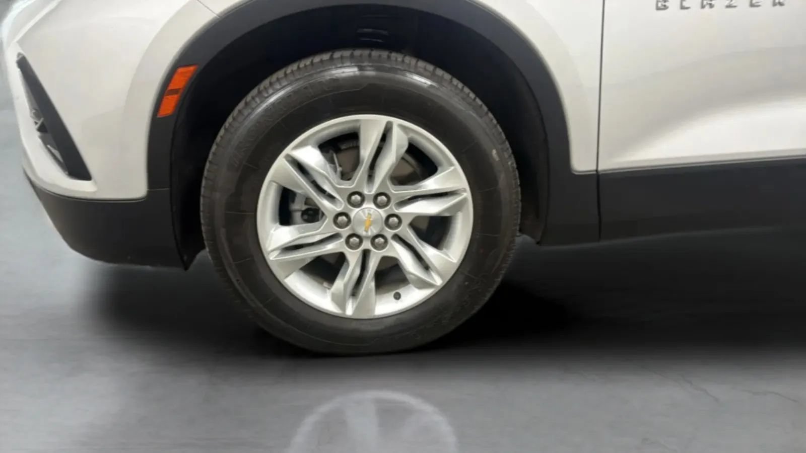 Used 2021 Chevrolet Blazer LT FWD image 28