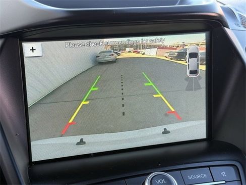 Used 2019 Ford Escape SE image 19