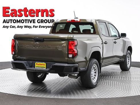 Used 2023 Chevrolet Colorado W/T RWD image 5