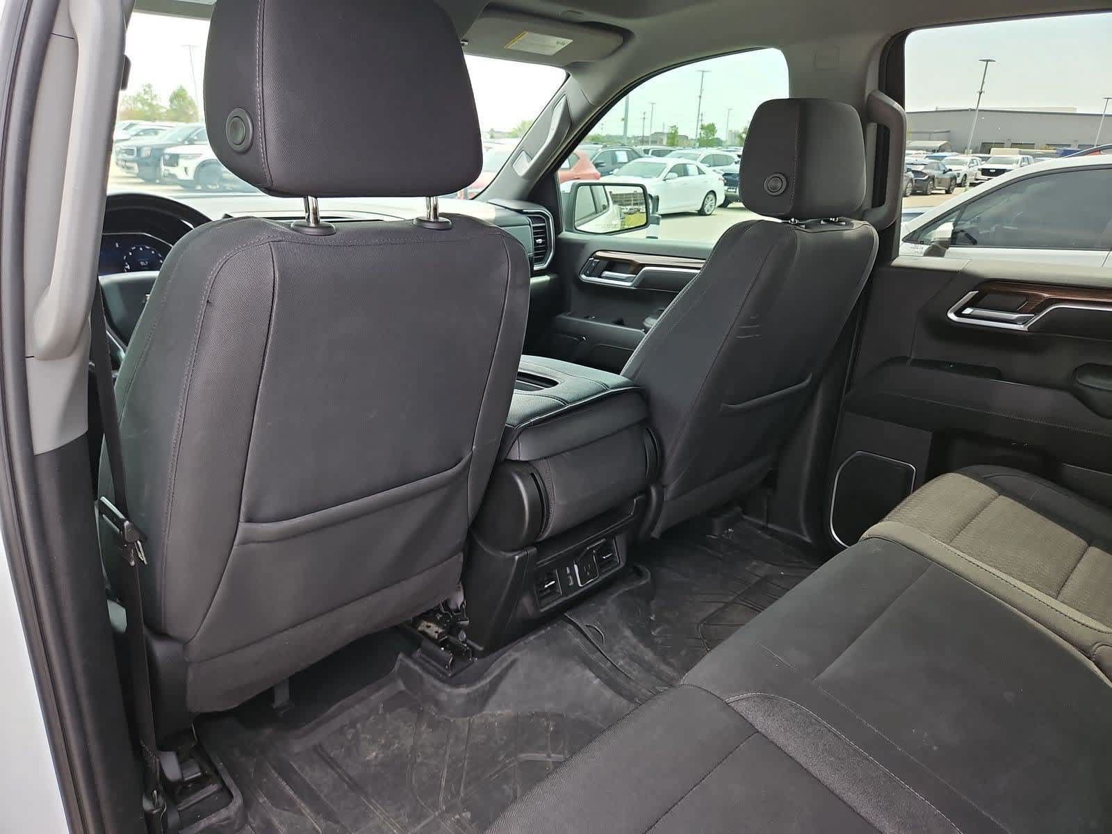 Used 2022 Chevrolet Silverado 1500 LT w/ Protection Package RWD image 17