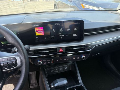 Used 2025 Kia K5 LXS FWD image 17