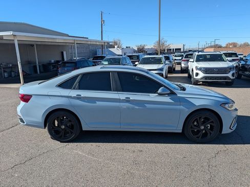 New 2026 Volkswagen Jetta SE image 3