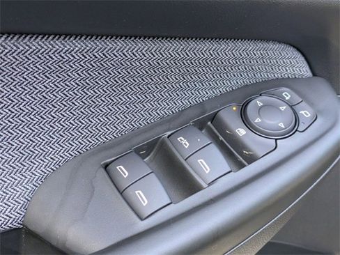 New 2025 Chevrolet TrailBlazer LT w/ Convenience Package image 9