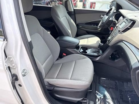 Used 2015 Hyundai Santa Fe GLS FWD image 9