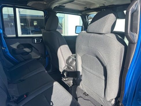 New 2026 Jeep Gladiator Sport image 20