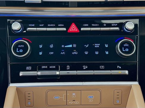New 2026 Hyundai Santa Fe Limited FWD image 14