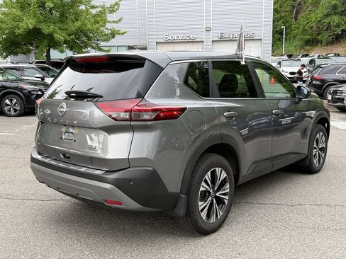 Used 2023 Nissan Rogue SV AWD/4WD image 7